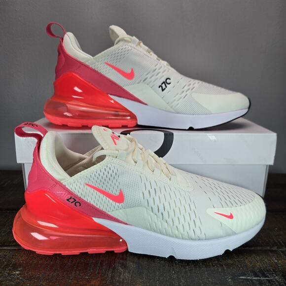 NEW Nike Air Max 270 Womens Size 11 Running Shoes Sail...